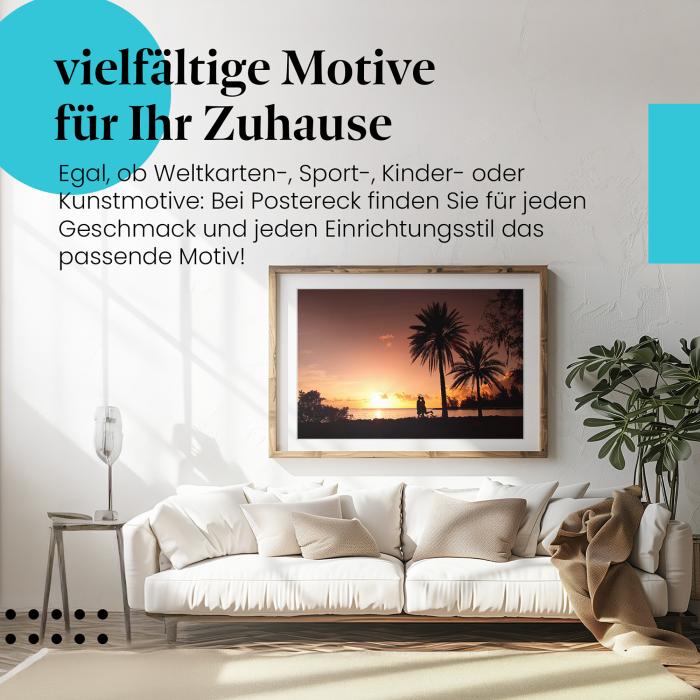 Stylisches Leinwandbild: Romantischer Sonnenuntergang - Verliebtes Paar am Strand.